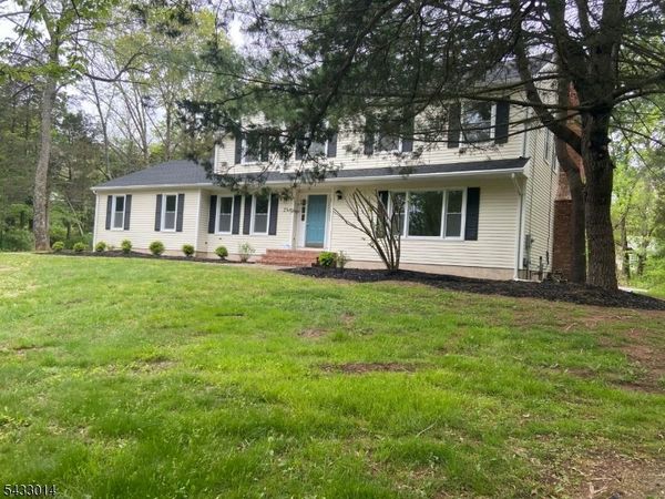 21 Berkshire Ct, Bedminster, NJ 07921