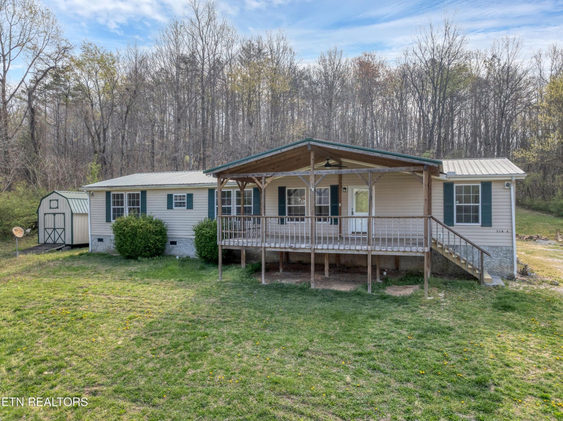 714 S Kingston Ave, Rockwood, TN 37854 Main Photo