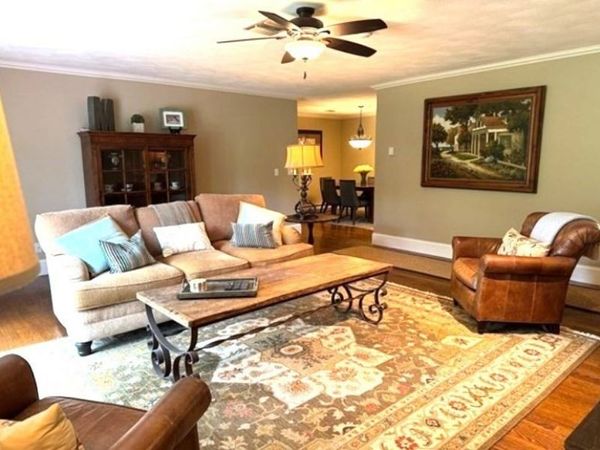 2 Rainbow Pond Dr, Unit 7, Walpole, MA 02081