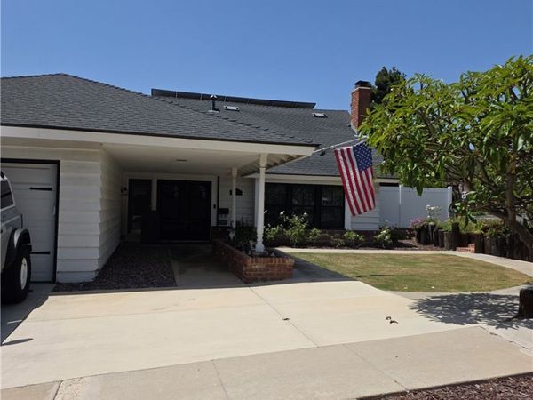 2751 Cardinal, Costa Mesa, CA 92626