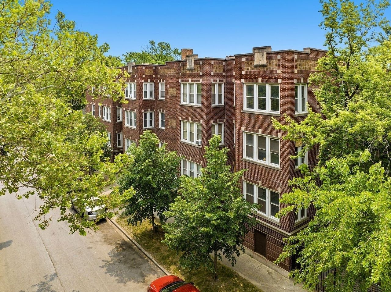 7400 S Phillips Avenue , Chicago, IL 60649