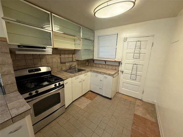 2921 E 12th ST, Unit E, Austin, TX 78702
