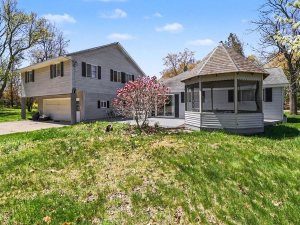 6665 Lakeshore Road, Manistee, MI 49660