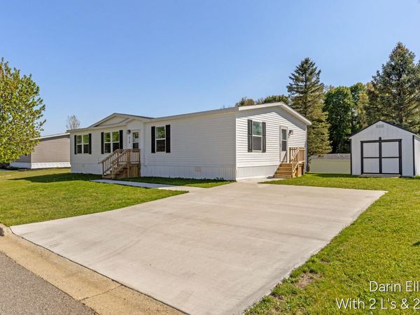 1133 Yeomans Street, Unit 210, Ionia, MI 48846