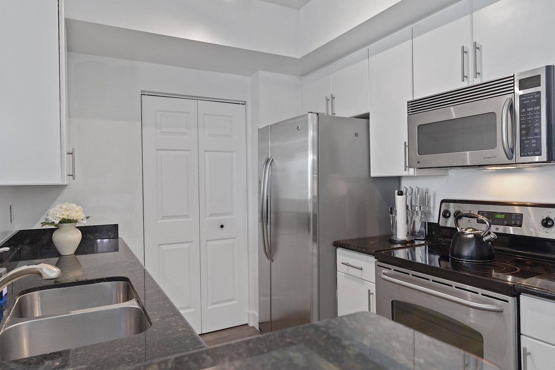 2401 NE 65th Street, Unit 502, Fort Lauderdale, FL 33308 Photo