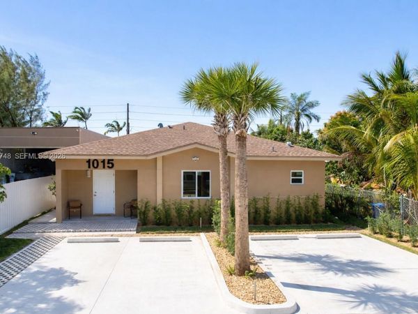 1015 NW 8th Ave , Unit A-B, Fort Lauderdale, FL 33311