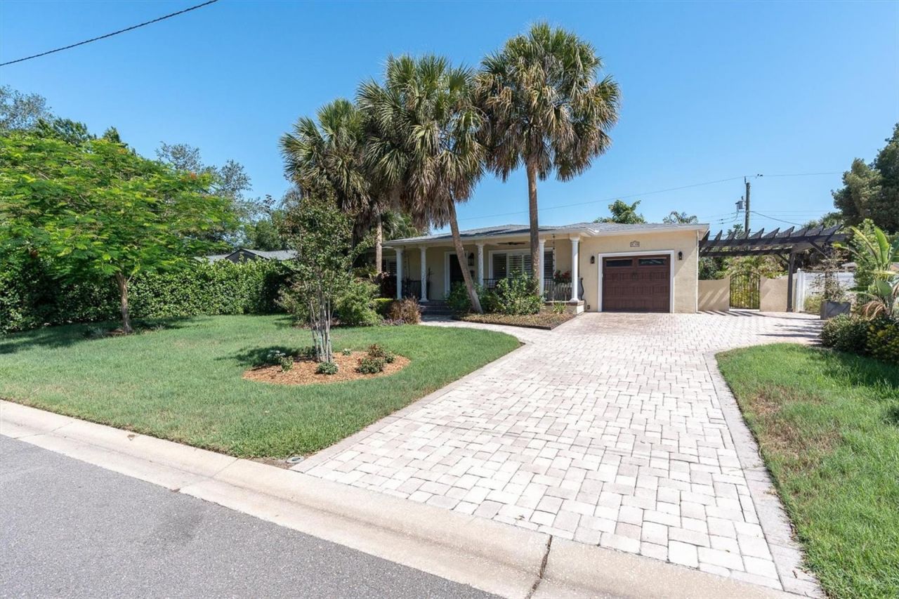 6145 2nd Avenue N, Saint Petersburg, FL 33710 Photo
