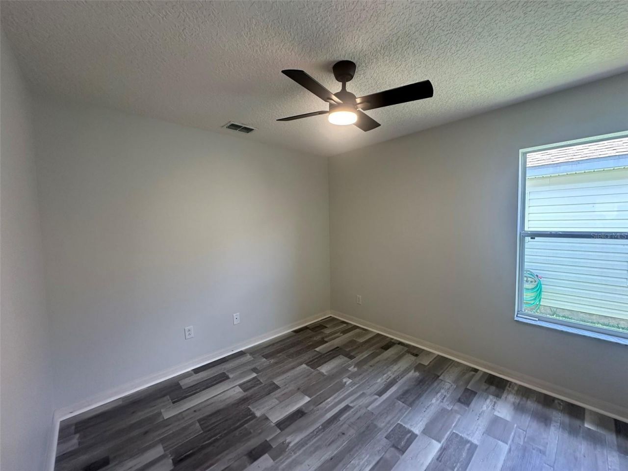 25335 Cranes Roost Circle , Leesburg, FL 34748 Photo