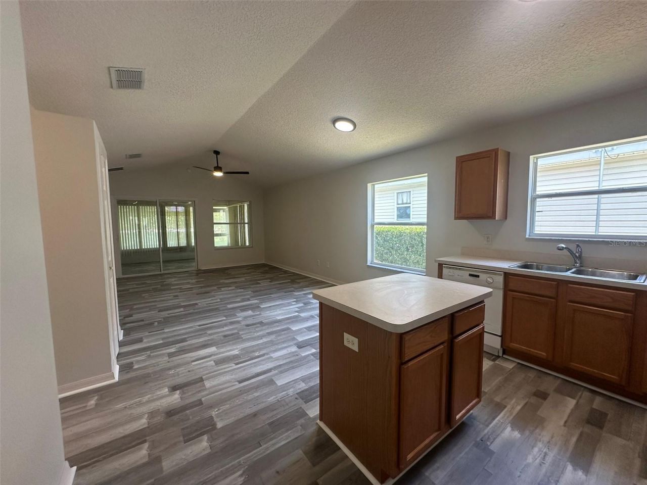 25335 Cranes Roost Circle , Leesburg, FL 34748 Photo