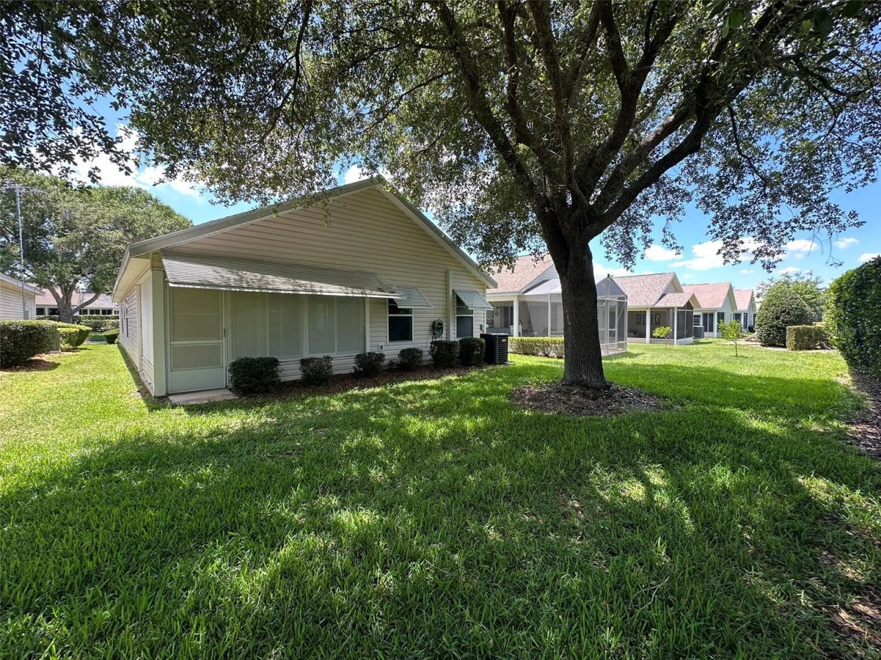 25335 Cranes Roost Circle , Leesburg, FL 34748 Photo