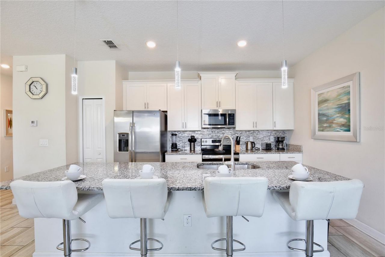 4887 Romeo Circle , Kissimmee, FL 34746 Photo