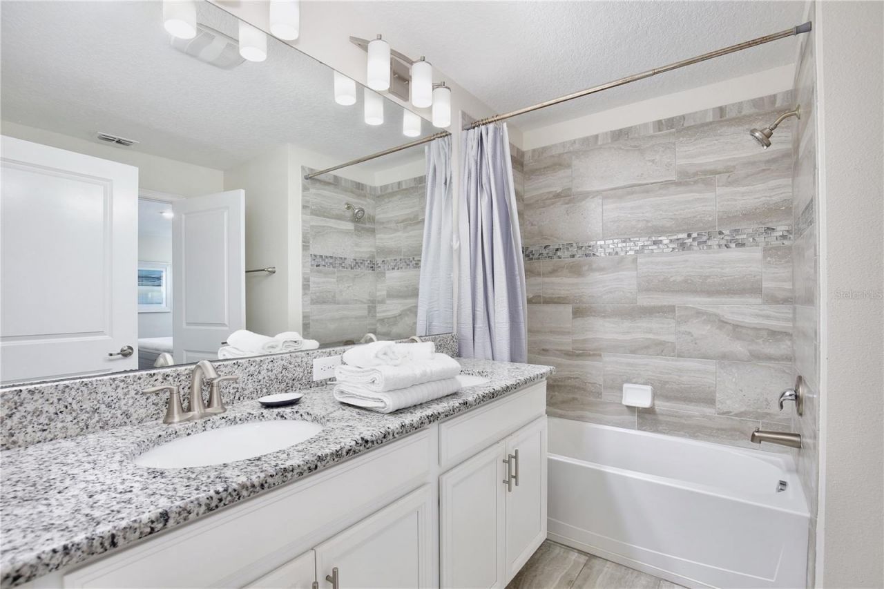 4887 Romeo Circle , Kissimmee, FL 34746 Photo
