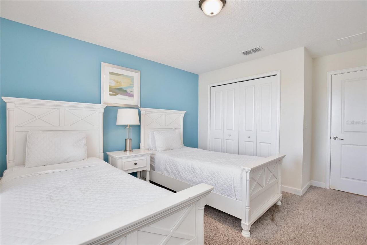 4887 Romeo Circle , Kissimmee, FL 34746 Photo