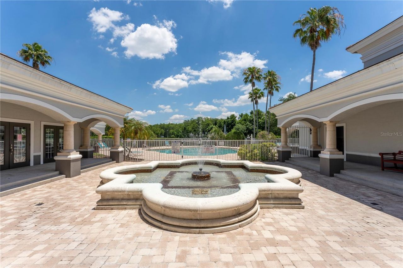 14013 Fairway Island Drive, Unit 426, Orlando, FL 32837 Photo