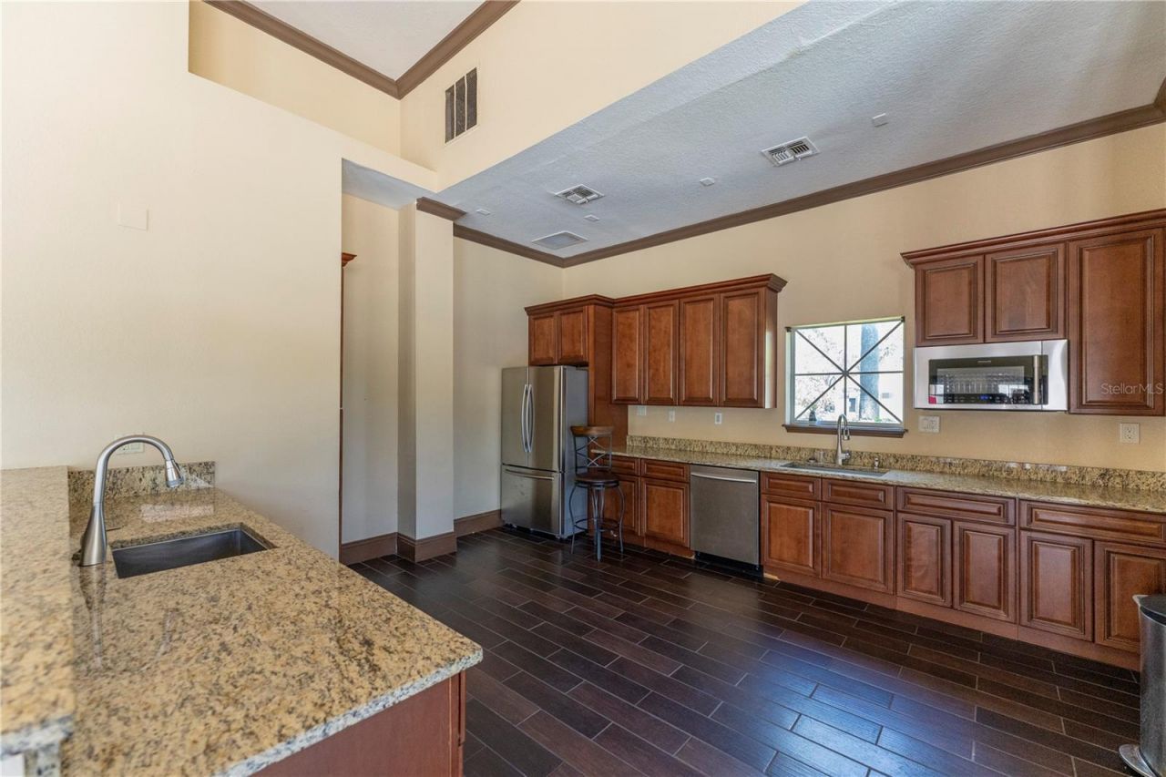 14013 Fairway Island Drive, Unit 426, Orlando, FL 32837 Photo