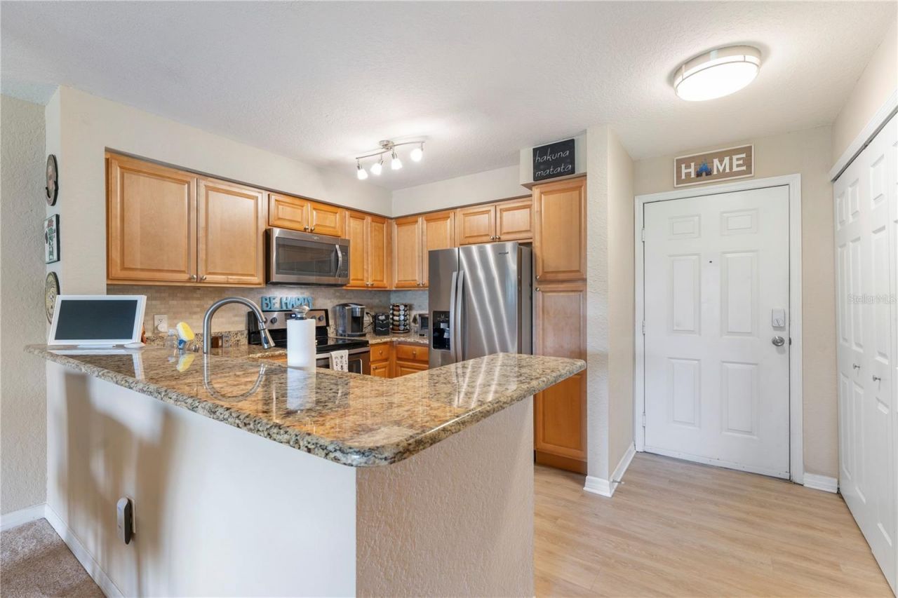 14013 Fairway Island Drive, Unit 426, Orlando, FL 32837 Photo