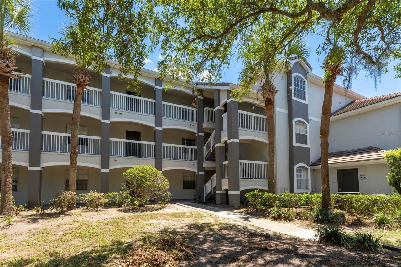 14013 Fairway Island Drive, Unit 426, Orlando, FL 32837 Photo