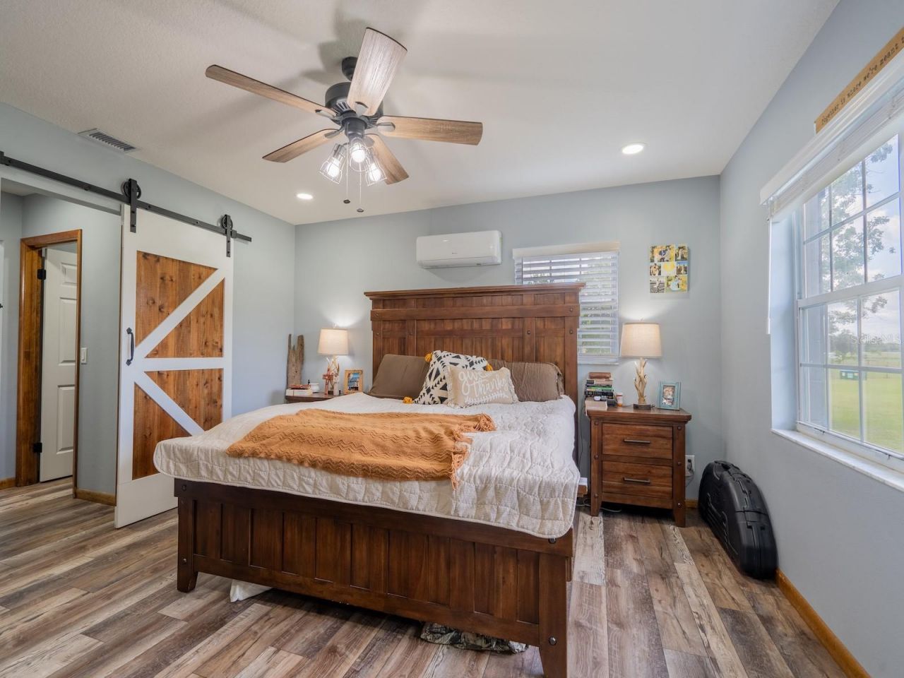 4381 NE 105th Place , Anthony, FL 32617 Photo