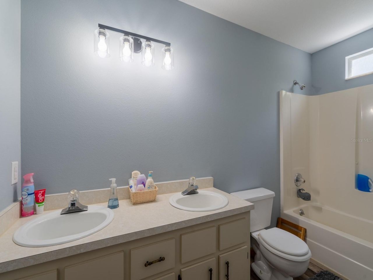 4381 NE 105th Place , Anthony, FL 32617 Photo