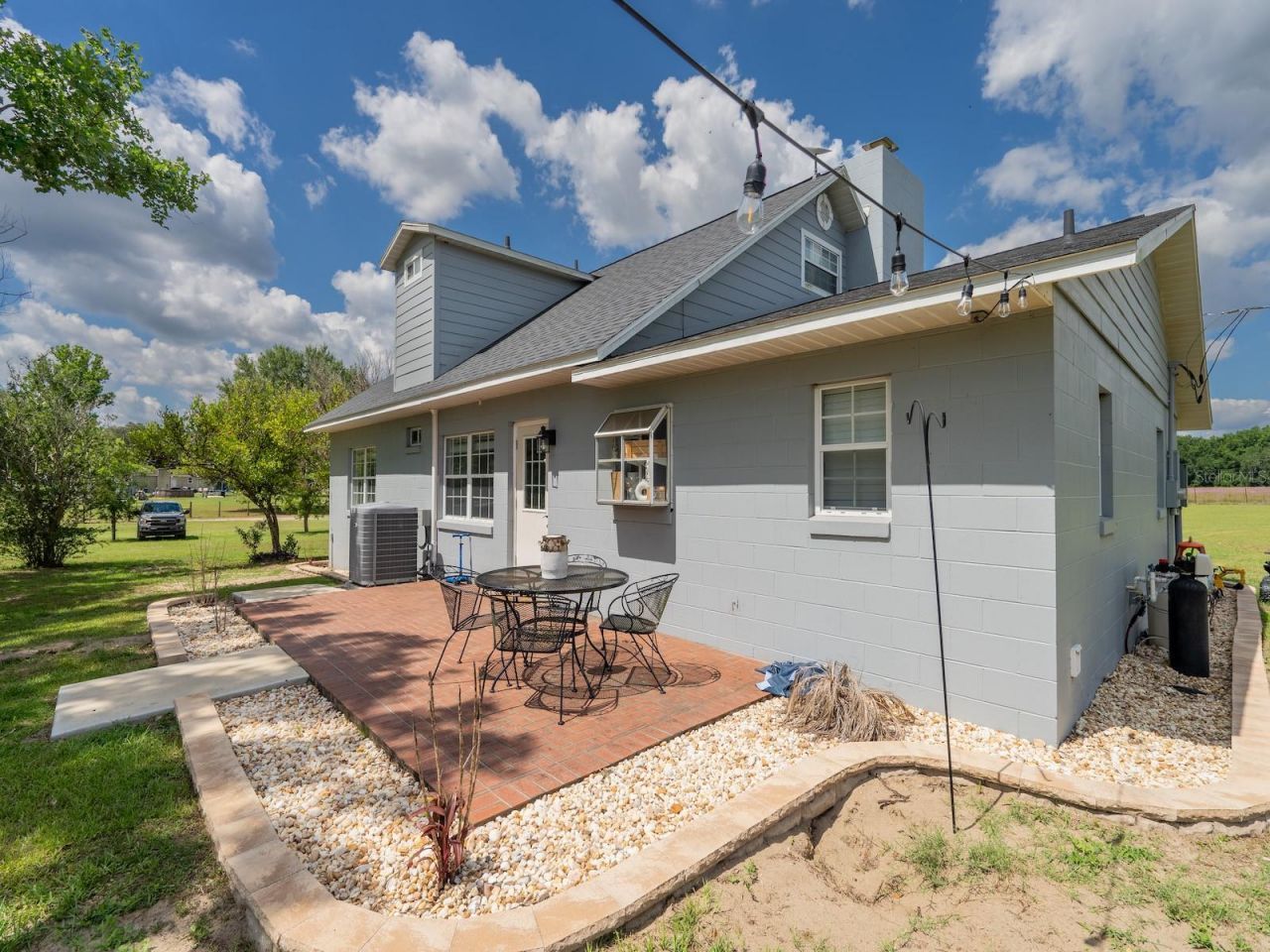4381 NE 105th Place , Anthony, FL 32617 Photo