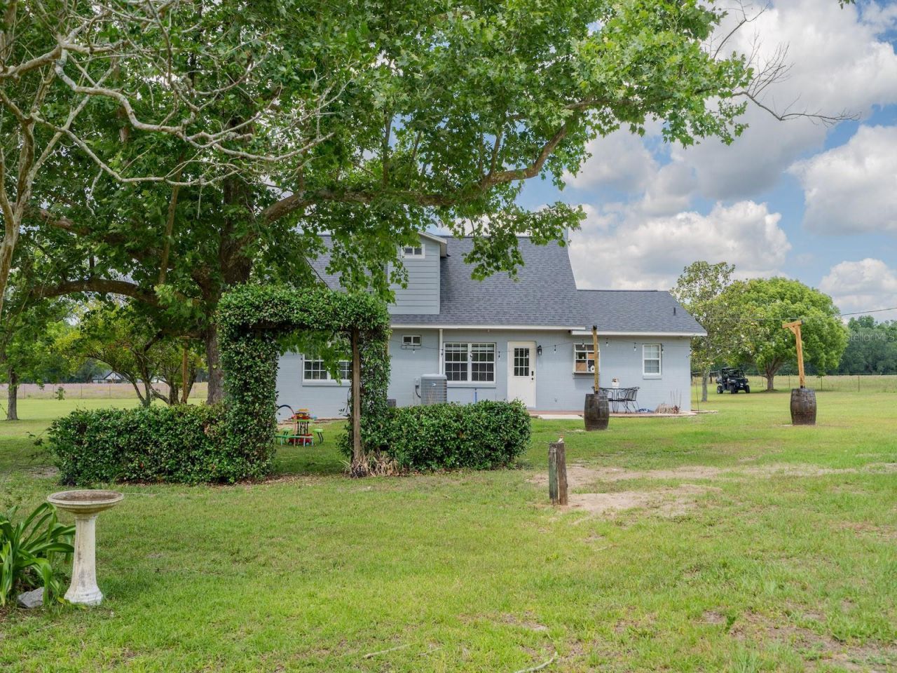 4381 NE 105th Place , Anthony, FL 32617 Photo