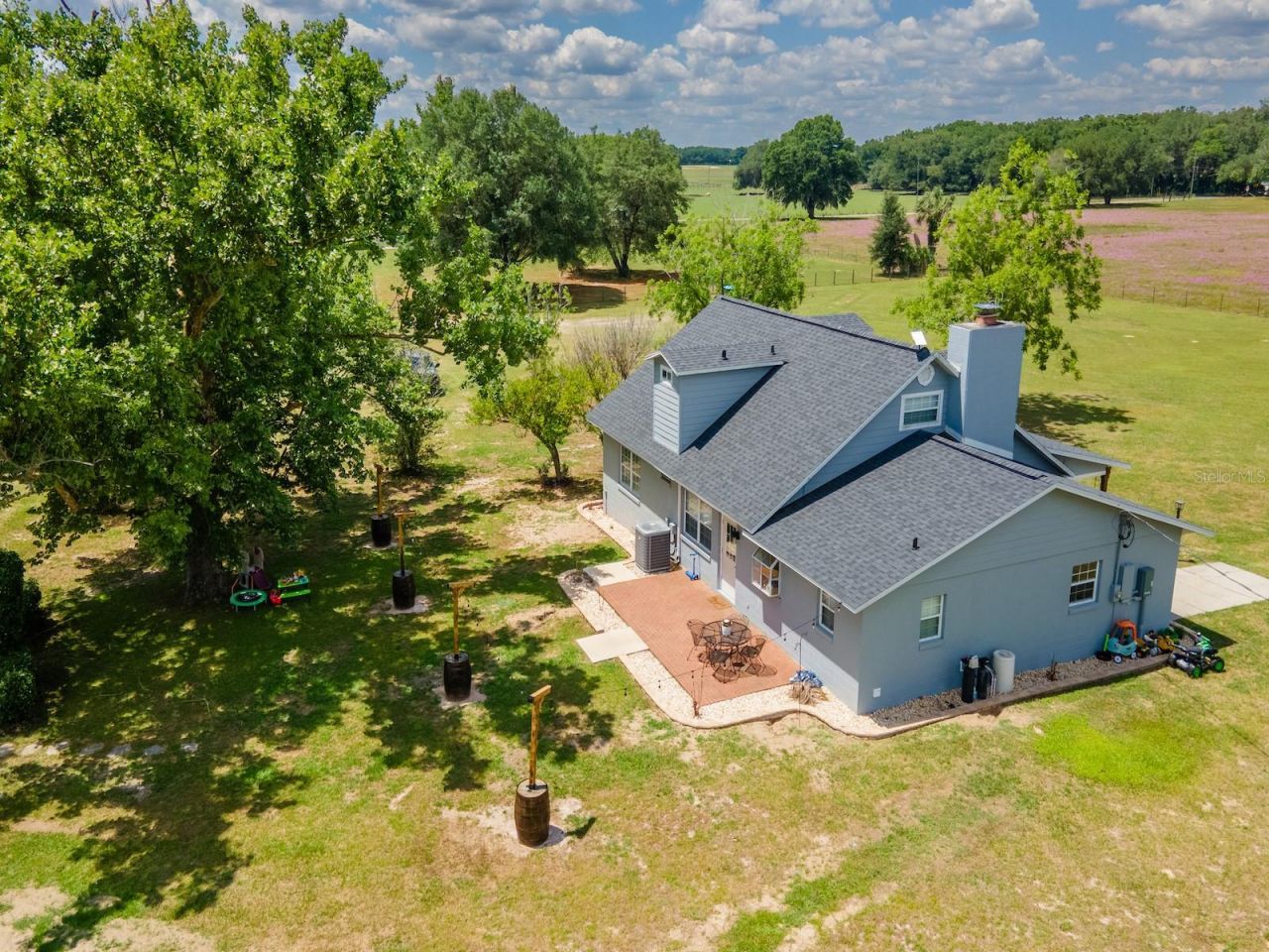4381 NE 105th Place , Anthony, FL 32617 Photo