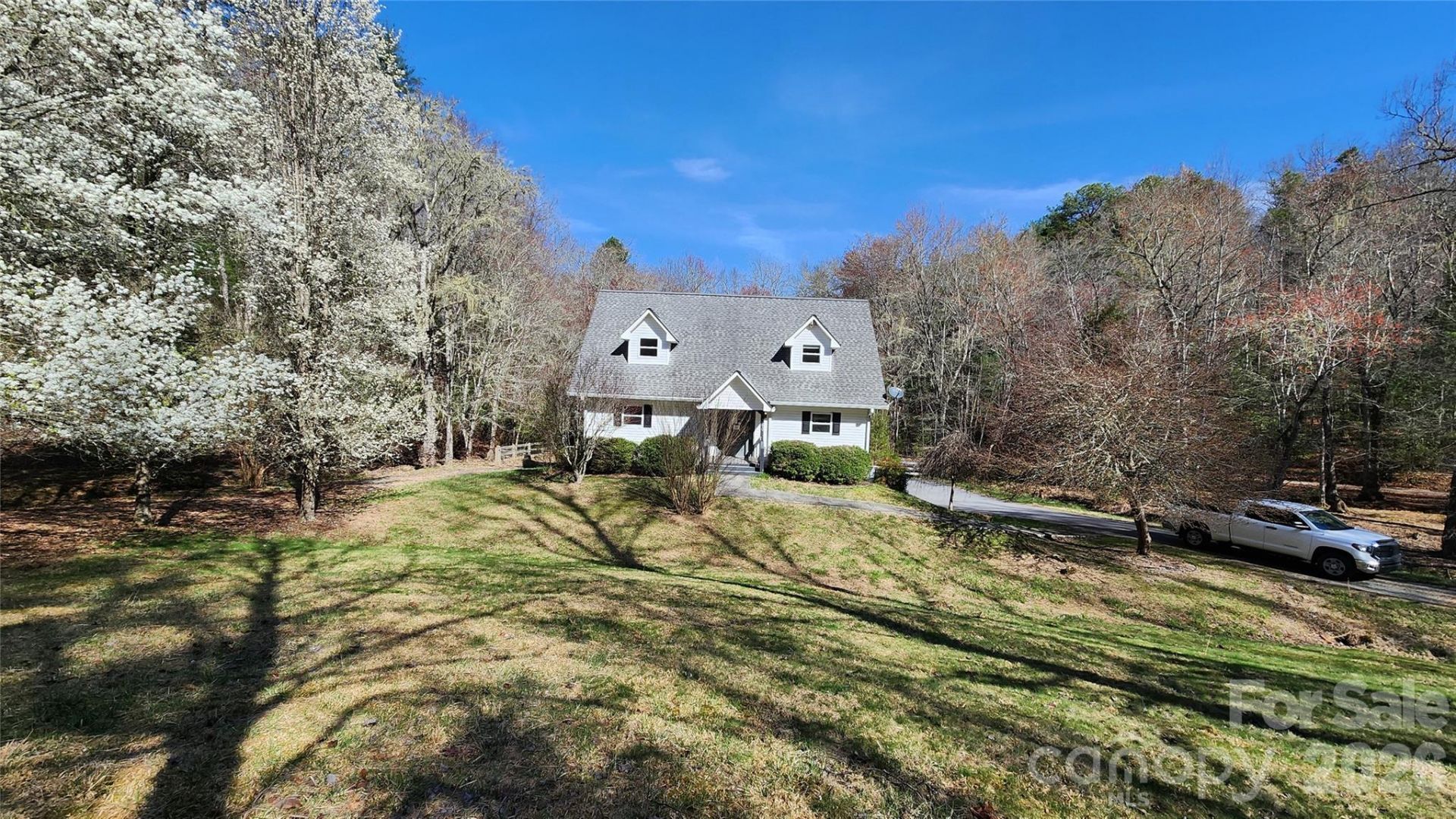 360 River Cove Lane, Hayesville, NC 28904 Main Photo