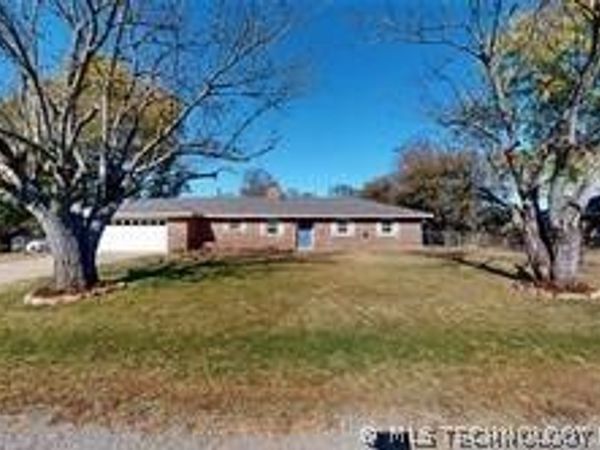 16924 County Road 1517 , Ada, OK 74820