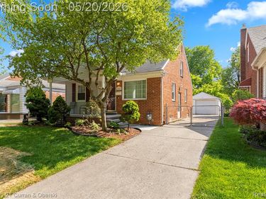 15587 Russell Avenue, Allen Park, MI 48101