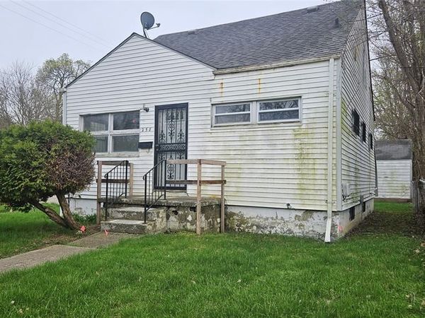 258 E Hobson Avenue, Flint, MI 48505