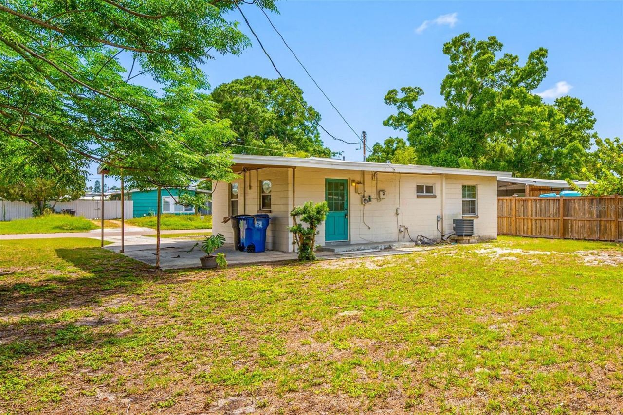 289 43rd Terrace Se, Saint Petersburg, FL 33705 Photo