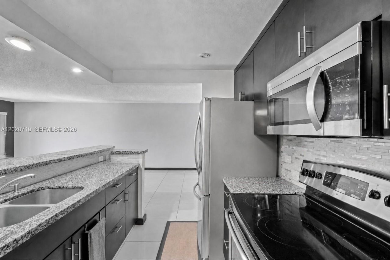 15430 SW 82nd Ln , Unit 622, Miami, FL 33193 Photo
