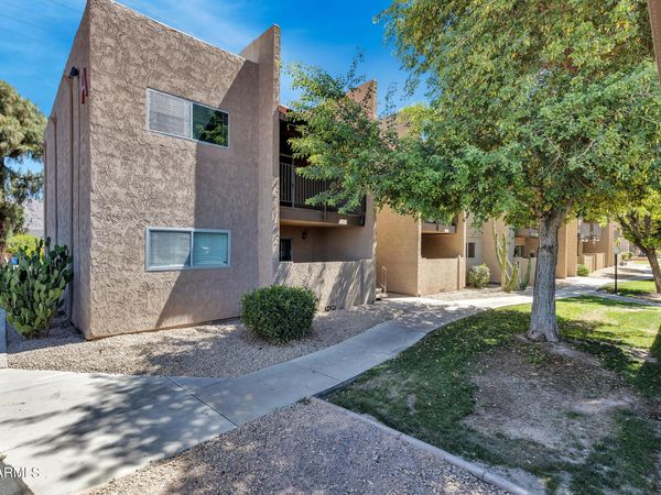 5525 E THOMAS Road, Unit A1, Phoenix, AZ 85018