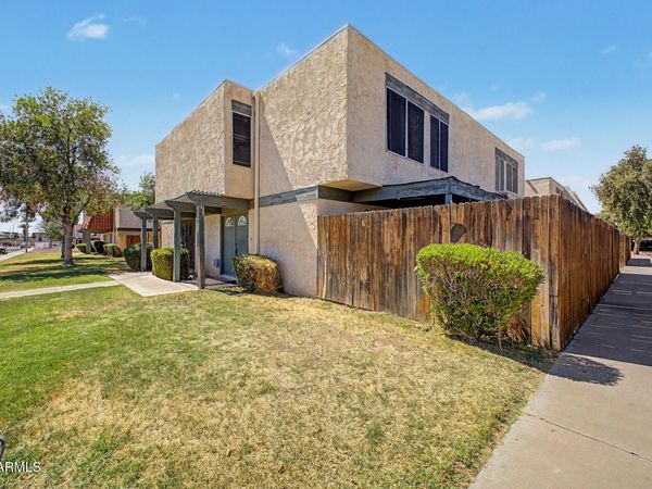 6048 W GOLDEN Lane, Glendale, AZ 85302