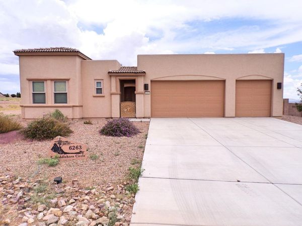 6263 E Saddlehorn Circle, Hereford, AZ 85615