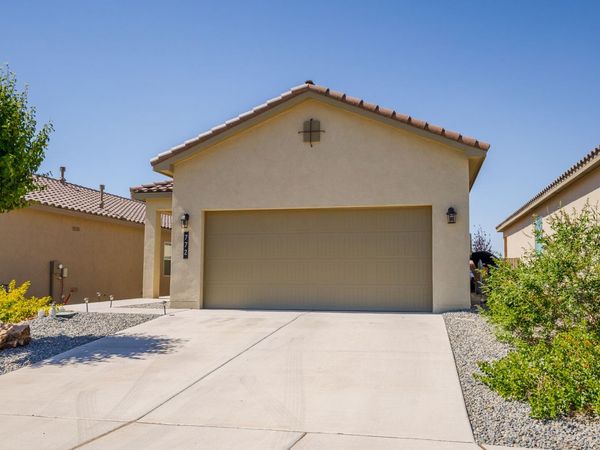 772 Amatista Loop SE, Rio Rancho, NM 87124