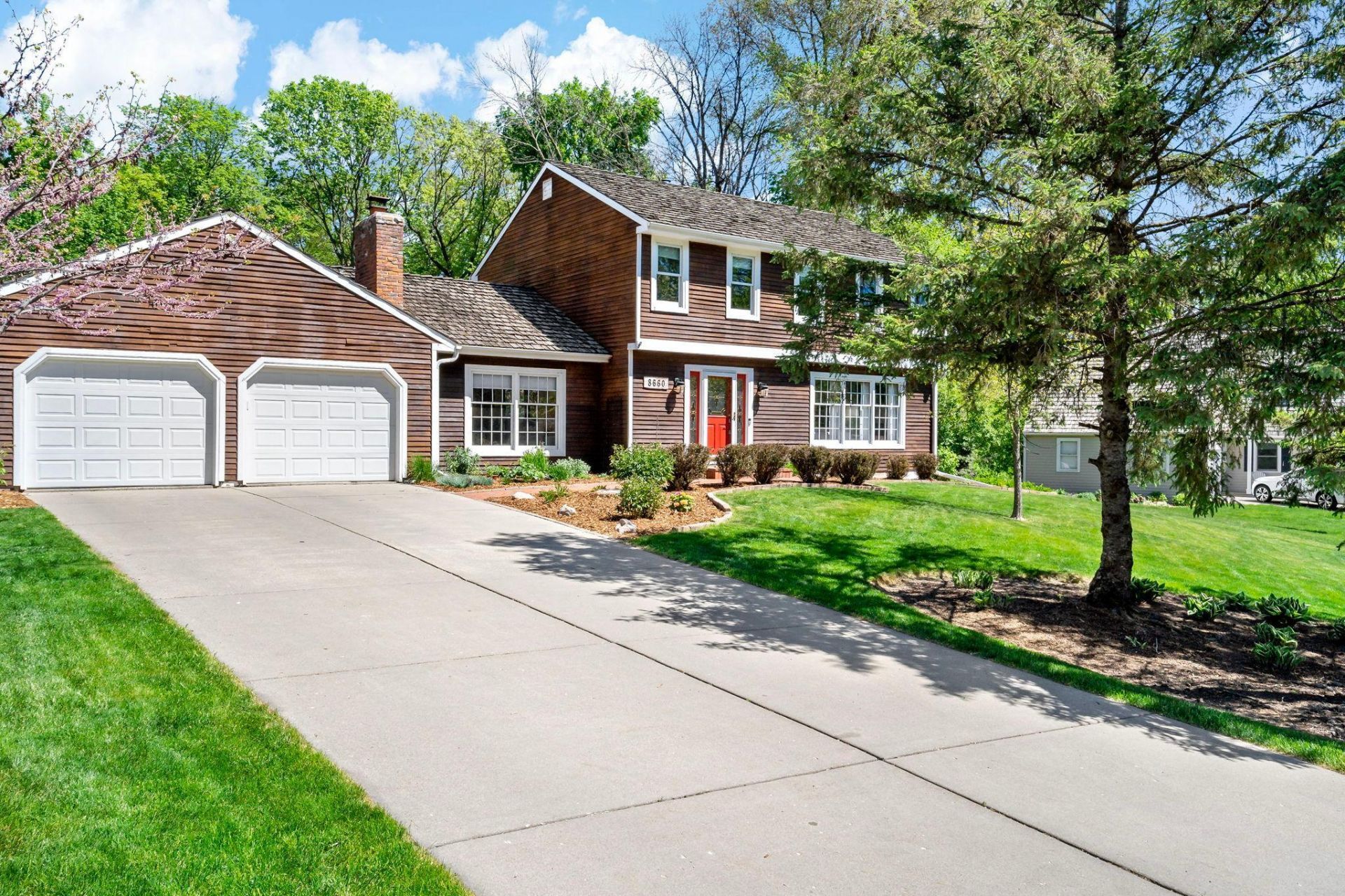 8660 Black Maple Drive, Eden Prairie, MN 55344 Main Photo