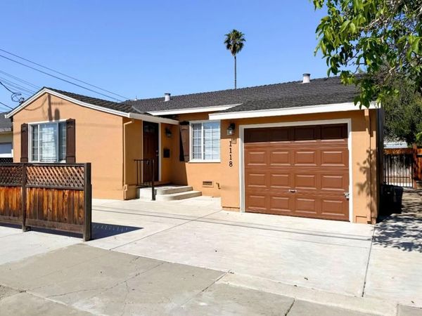 1118 Victoria Avenue, Hollister, CA 95023