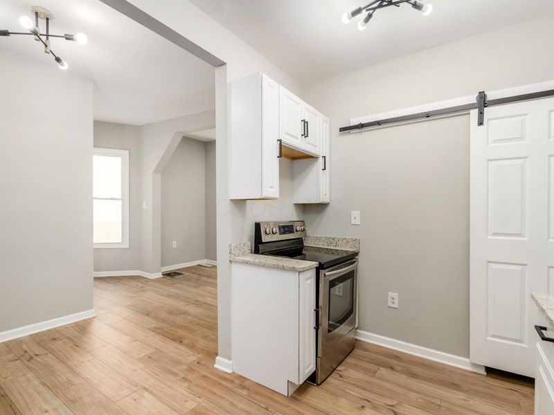 2406 Findley Avenue, Unit 2408, Columbus, OH 43202 Photo 13