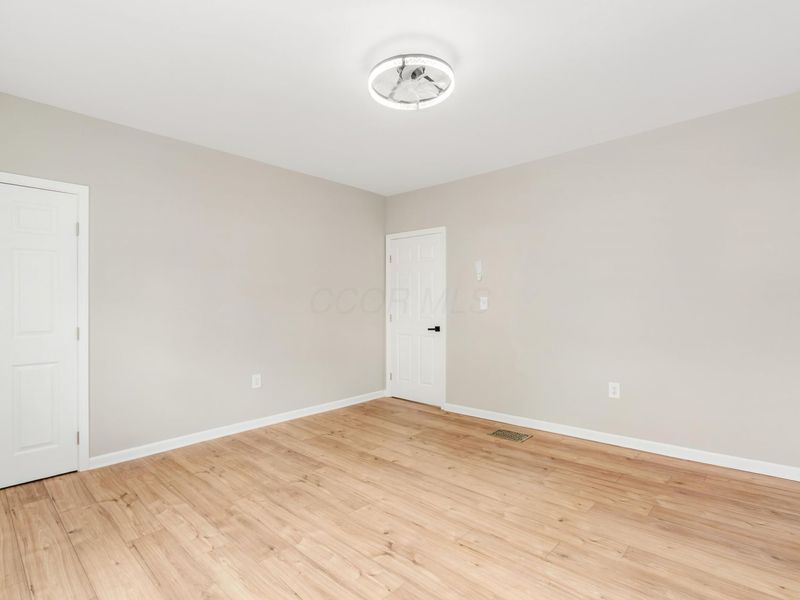 2406 Findley Avenue, Unit 2408, Columbus, OH 43202 Photo 23