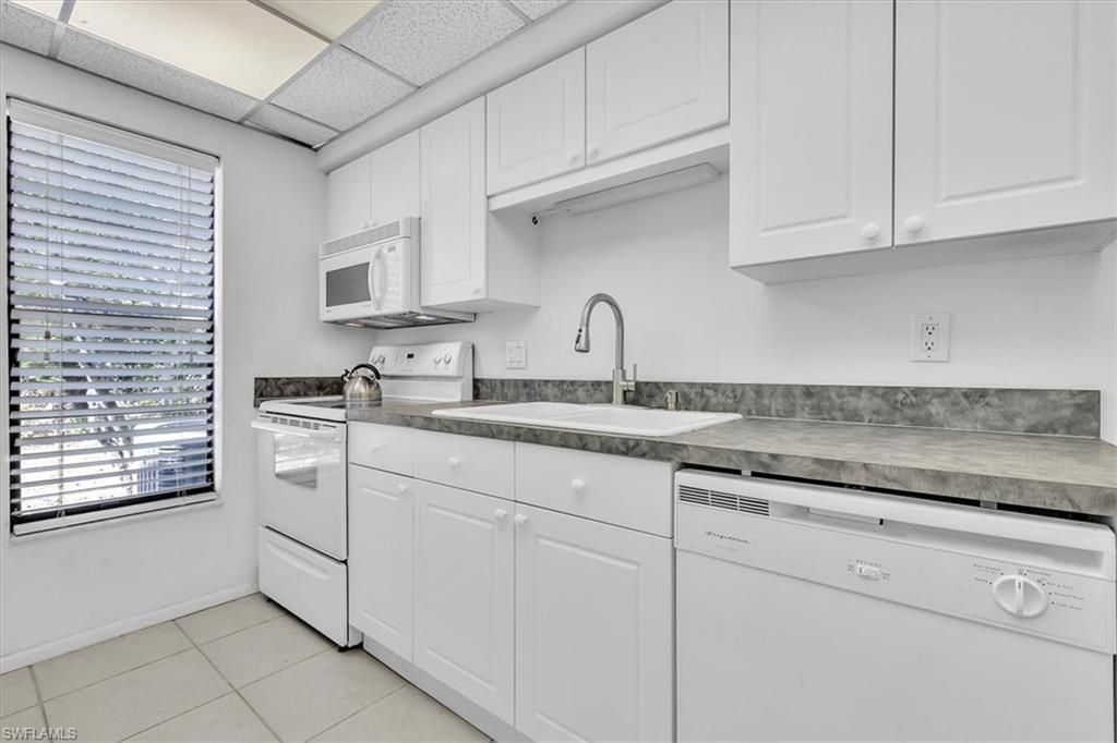 5888 Littlestone Ct, Unit 4, North Fort Myers, FL 33903 Photo