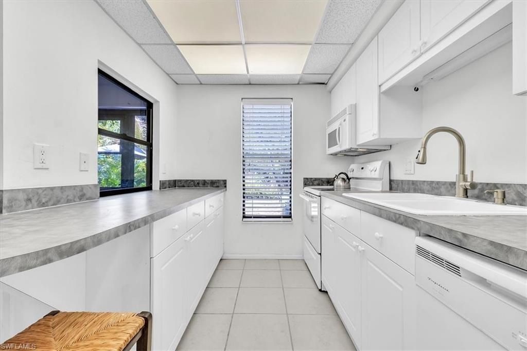 5888 Littlestone Ct, Unit 4, North Fort Myers, FL 33903 Photo