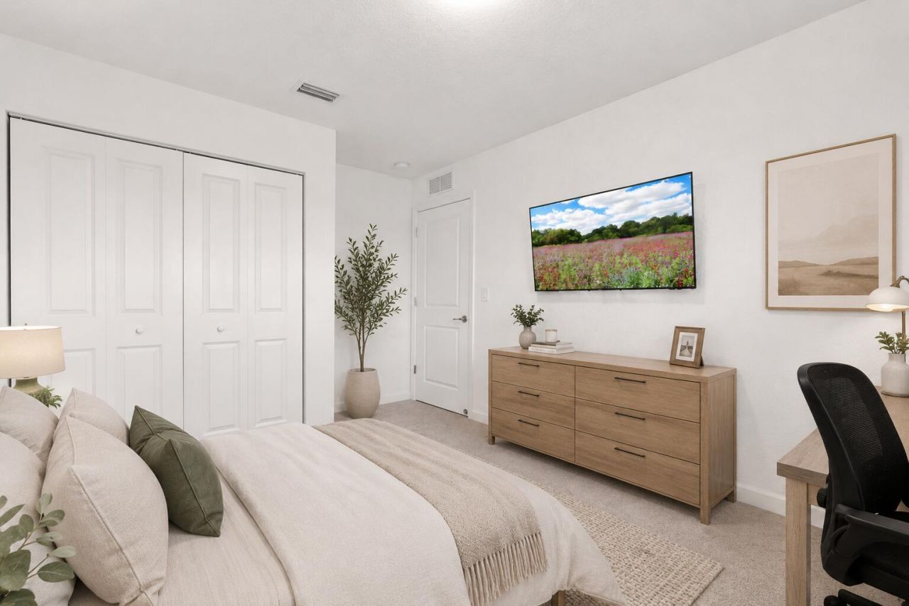 4246 Lagoon Shore Drive, Lake Worth, FL 33467 Photo