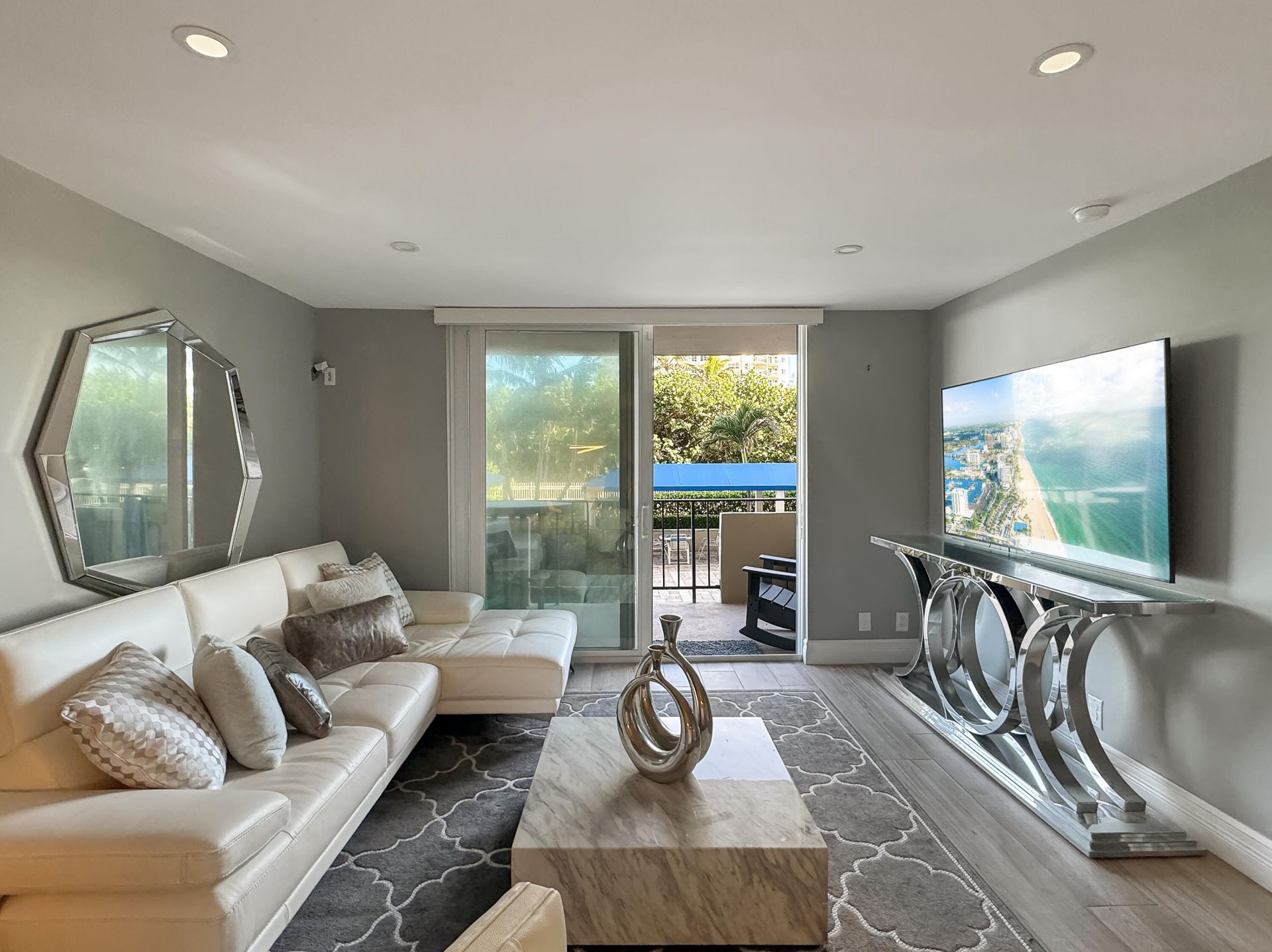 2000 S Ocean Boulevard, Pompano Beach, FL 33062 Photo