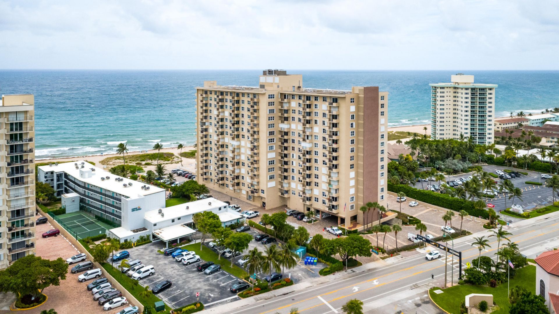 2000 S Ocean Boulevard, Pompano Beach, FL 33062 Photo