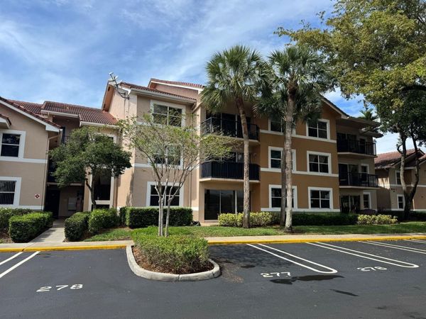 8955 Wiles Road, Unit 206, Coral Springs, FL 33067