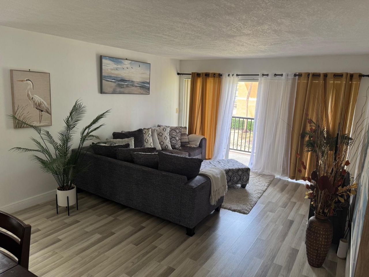 8955 Wiles Road, Unit 206, Coral Springs, FL 33067 Photo