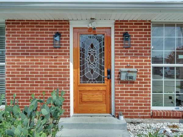 4429 LAKE VILLA DR Drive , Metairie, LA 70002