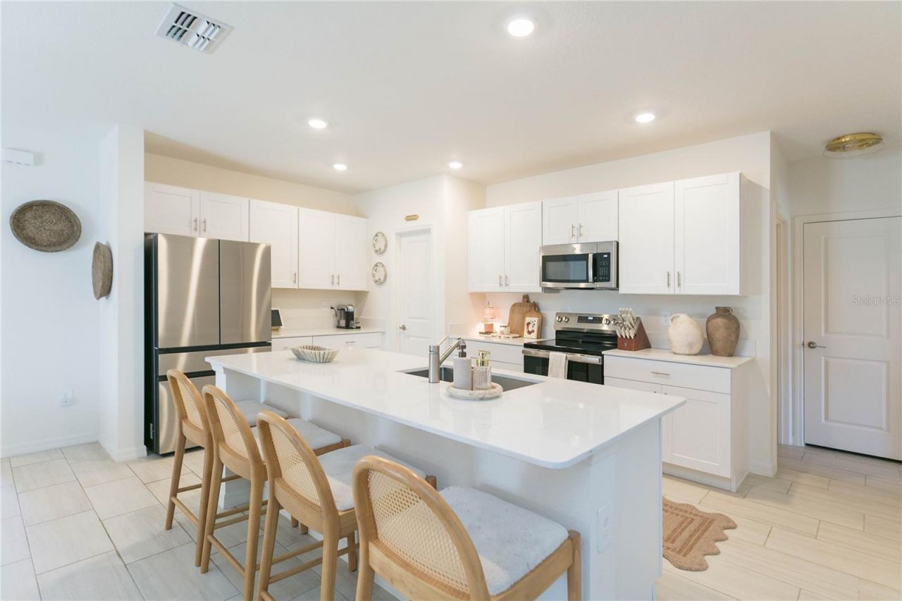 17703 Happytrails Street, Land O Lakes, FL 34638 Photo