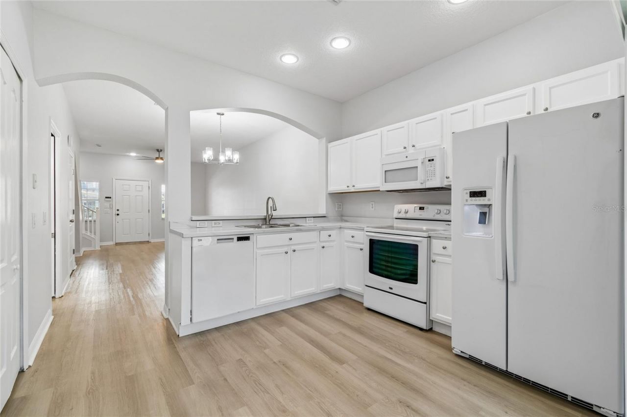 6705 Lake Rochester Lane, Gibsonton, FL 33534 Photo